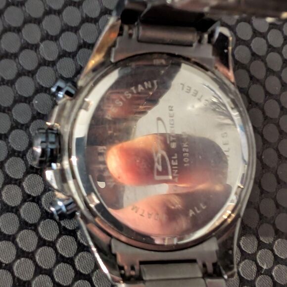 Daniel Steiger Renegade Chronograph Watch (1032k-2) - Bold Sporty Design - Picture 7 of 7